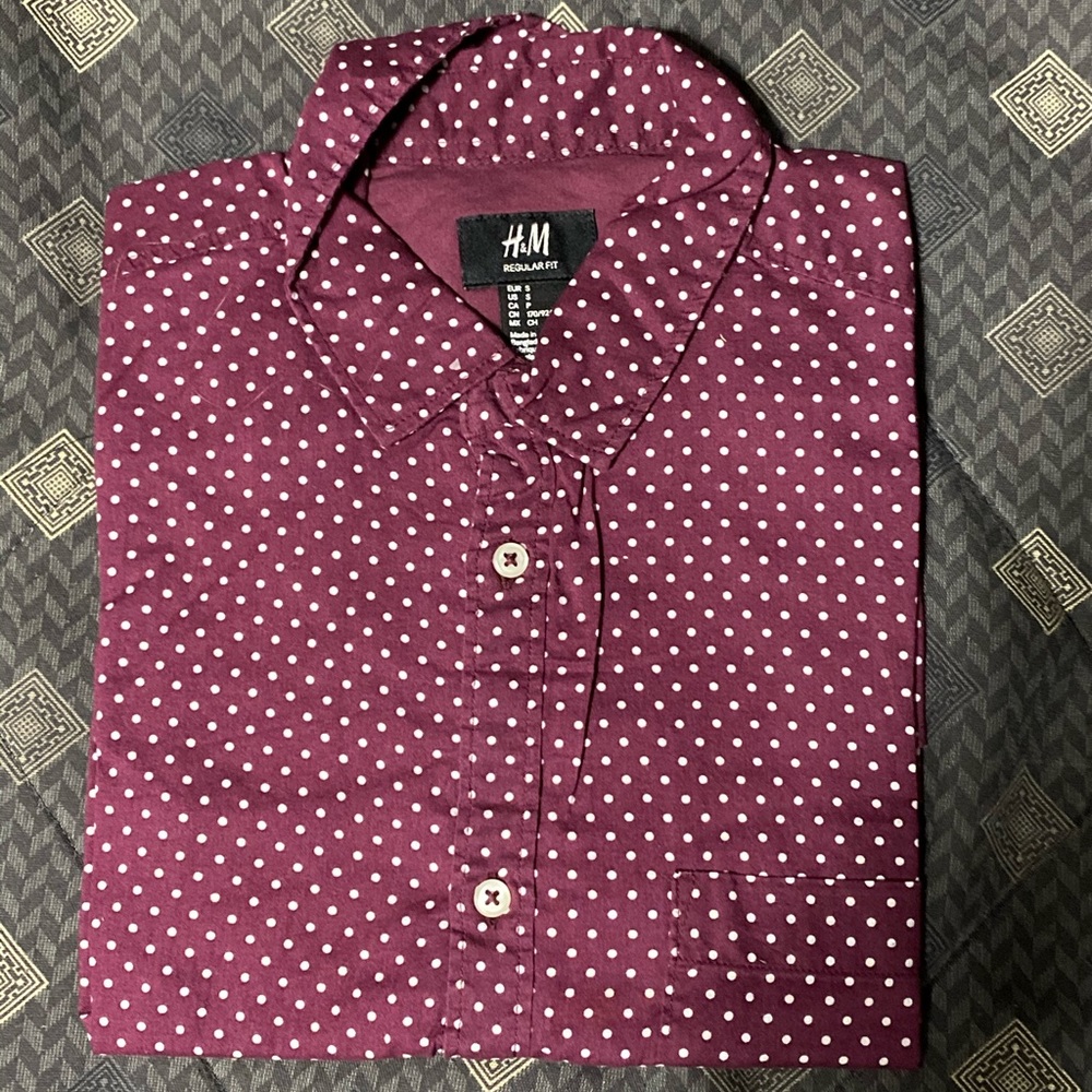 Modern Dotted Maroon Button Up